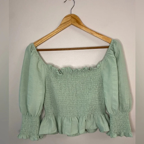 En Saison Ruched Frill Hem Puff  Sleeve Blouse - Picture 6 of 6